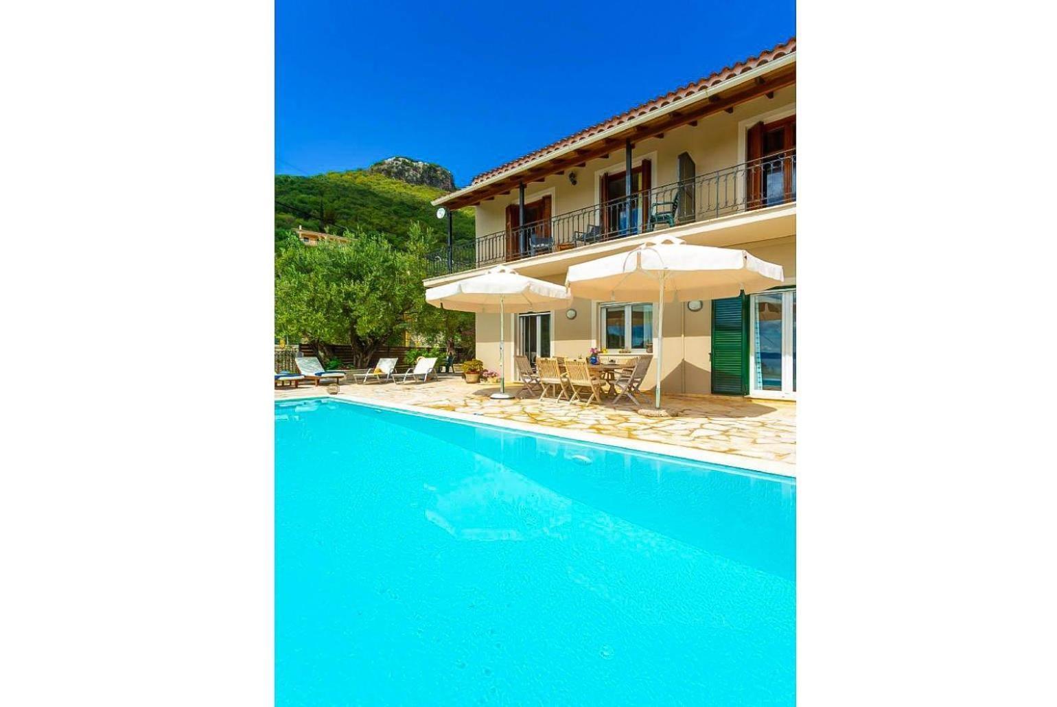 Villa Katerina Katavolos Exterior photo
